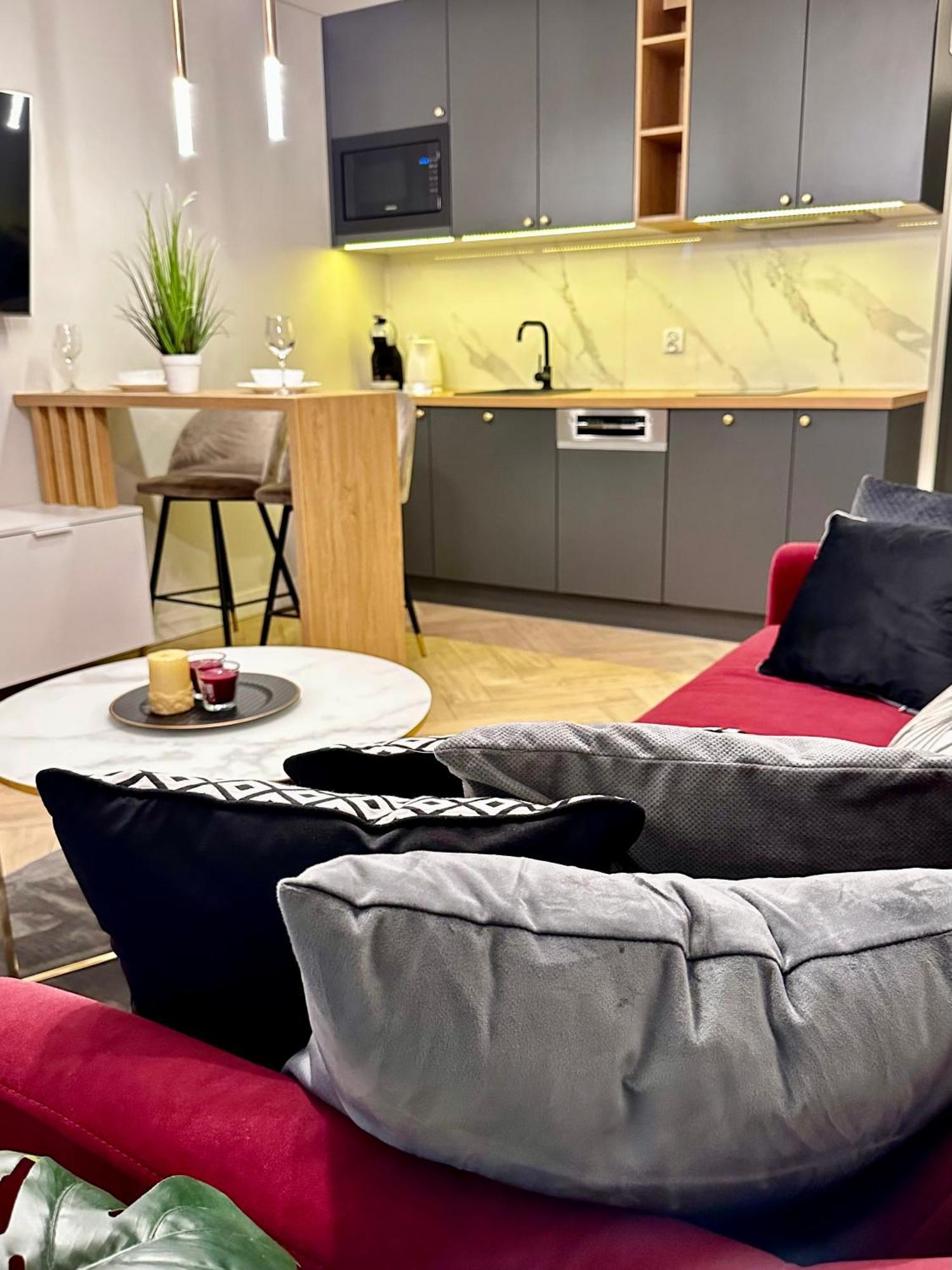 Apartament Saphire Kielce Extérieur photo