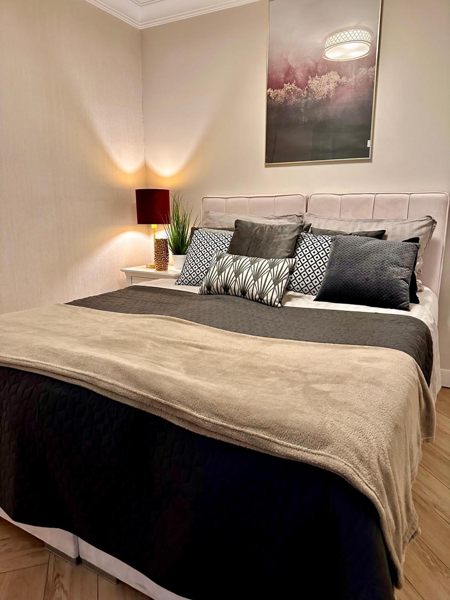 Apartament Saphire Kielce Extérieur photo